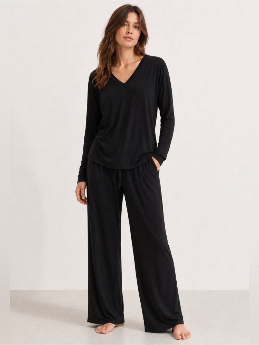 Black Nordstrom V-Neck Long Sleeve Top – XL